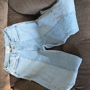 Women's Abercrombie and Fitch light colored jeans.  Gently used size 30